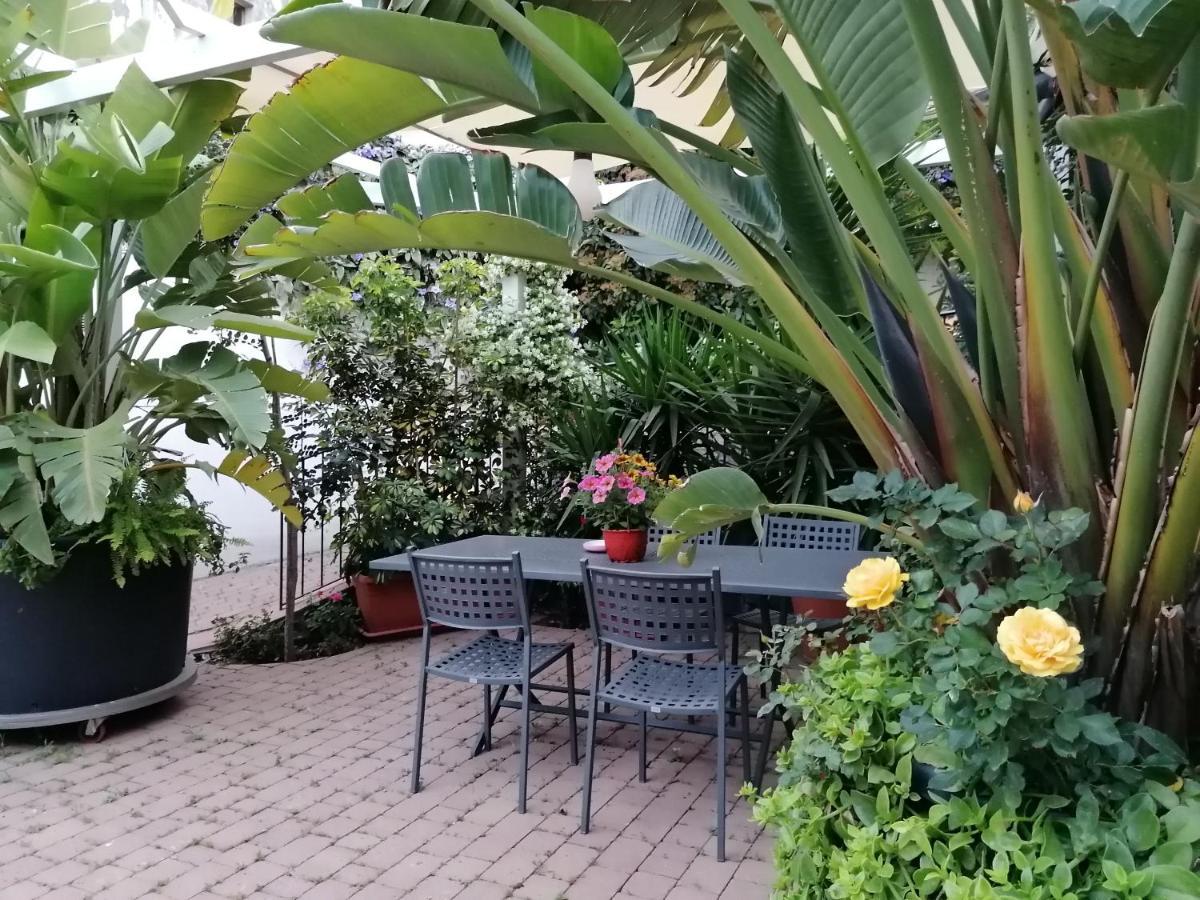 La Foresteria Boutique B&B Catane Extérieur photo